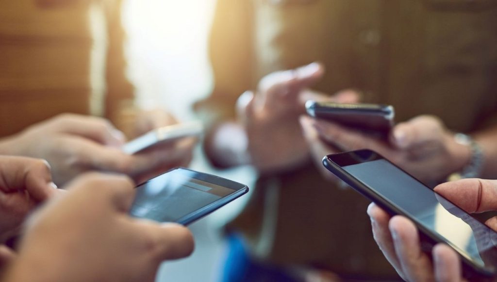 Akıllı telefonlar için zararlı uygulamalar belli oldu 7 akilli telefonlar icin zararli uygulamalar belli oldu vQsU4RII
