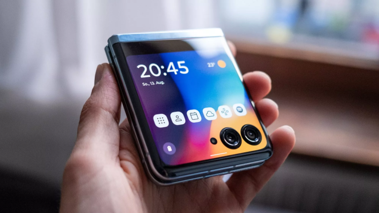 motorola razr 50 ultra tasarimi ve ozellikleri sizdirildi WIcdF5F3